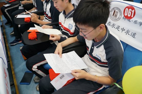 C:\Users\Lenovo\Desktop\2019-06-28青春仪式照片\DSC00145.JPG